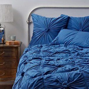 NIP Anthropologie Lazybones Rosette Euro sham *2 New Blue